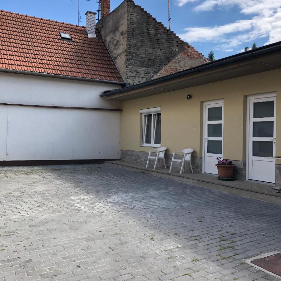 Avas Apartman Miskolc Exterior photo