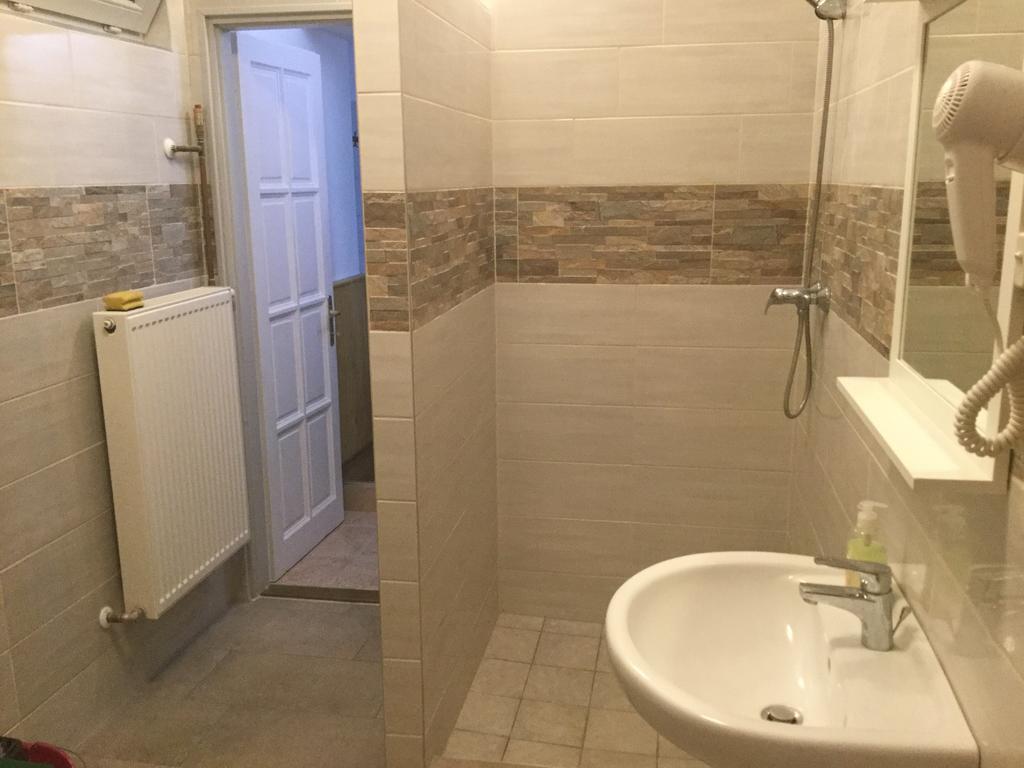 Avas Apartman Miskolc Exterior photo